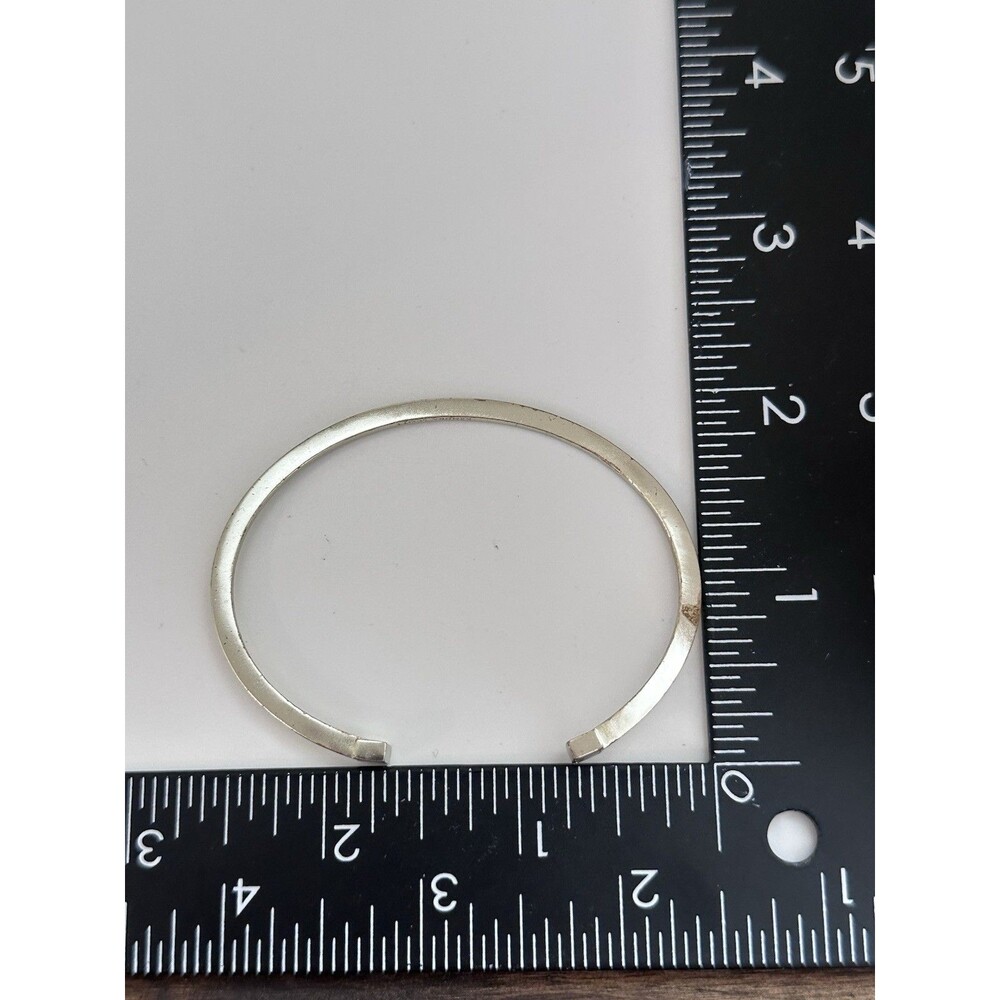 Retired Kendra Scott Gold Toned Adjustable Bracelet With Opal Tone Inserts - Picture 3 of 10